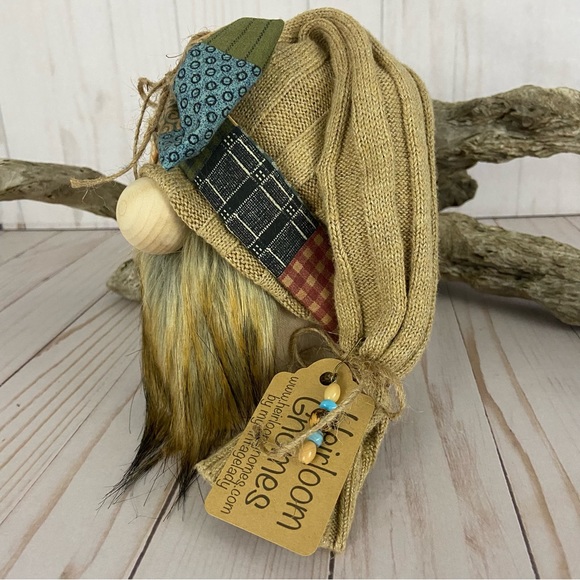 ❌SOLD❌Country Primitive Gnome Handmade Quilt Print Bow Sweater Hat Farmhouse - Picture 5 of 7